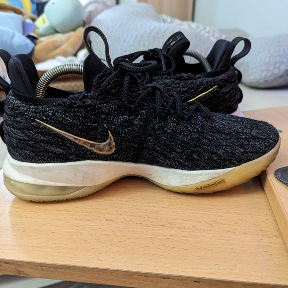 Nike LeBron 15 Low Men's size 8.5 - Picture 7 of 7